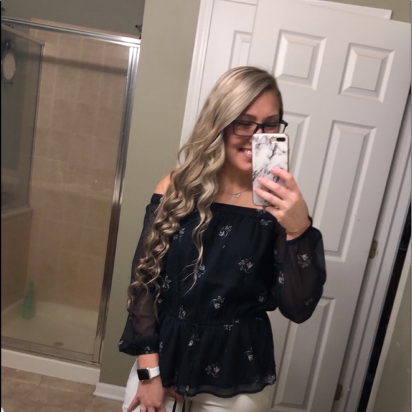 Meet your Posher, Ayanna - Picture 2 of 2